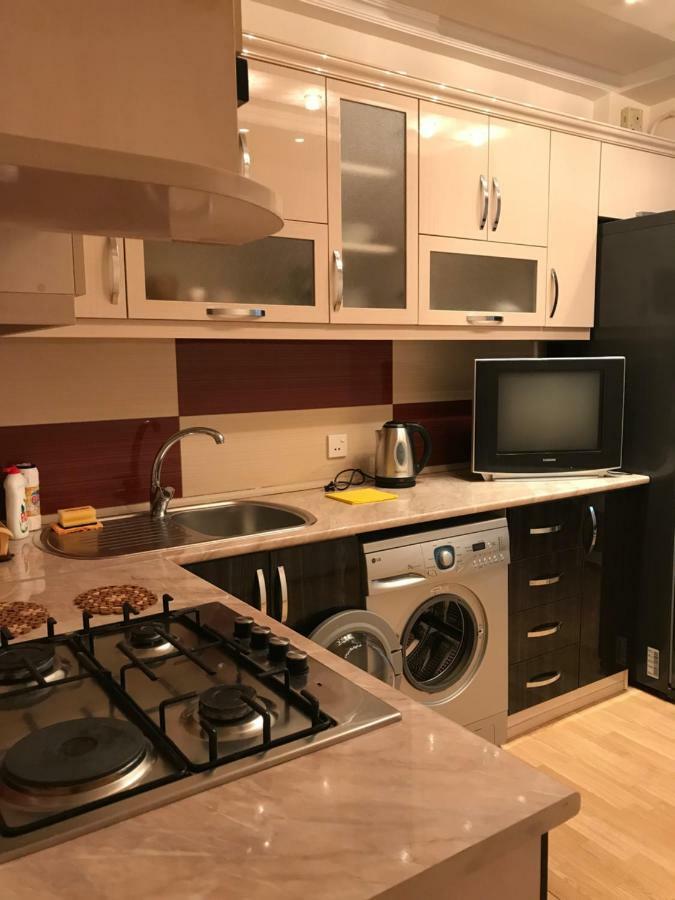 예레반 33 Martiros Saryan Street 아파트 외부 사진