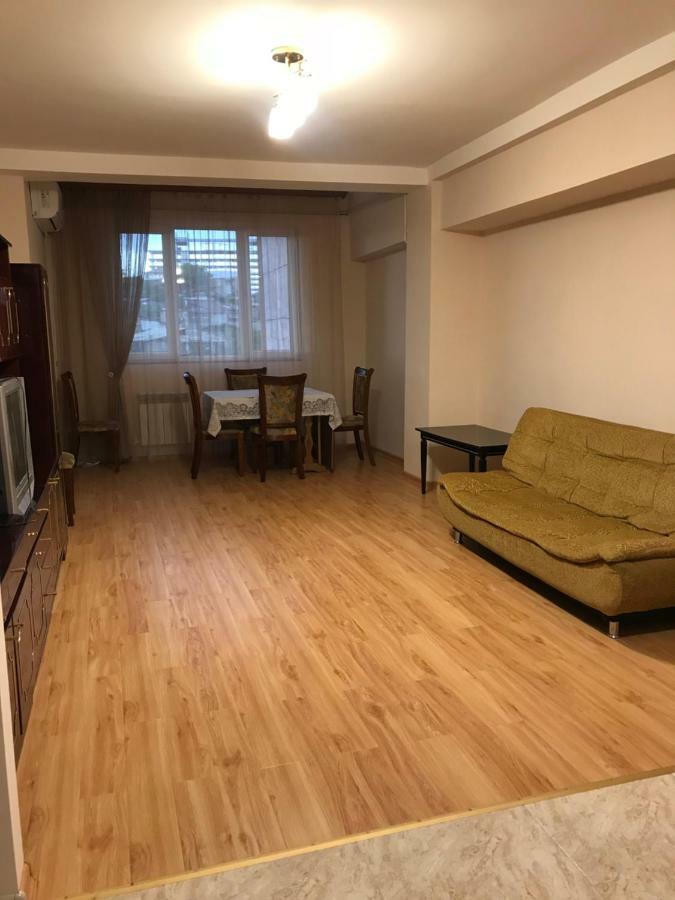 예레반 33 Martiros Saryan Street 아파트 외부 사진